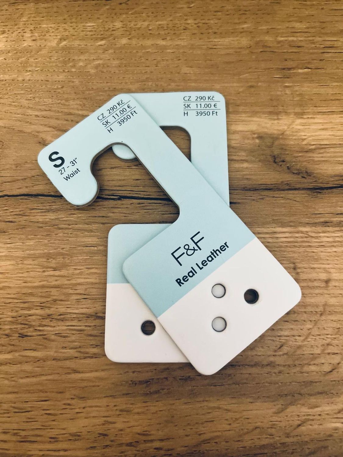 F&F accessory hangers